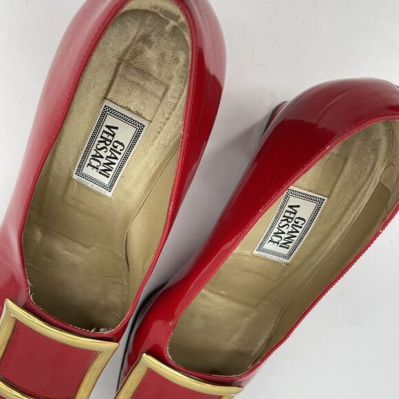 Gianni Versace Size 7 Red Patent Leather High Heels RARE Gold Buckle Block Heel - Picture 10 of 11